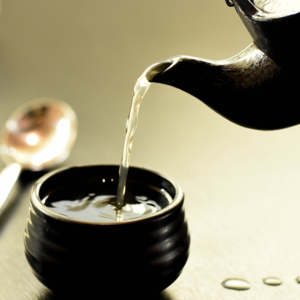 Bí mật của những búp trà trăm năm