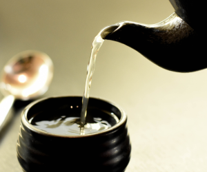 Bí mật của những búp trà trăm năm